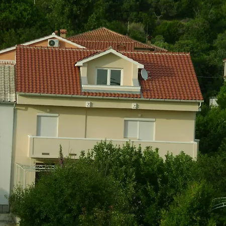 Apartamento With Parking Space Palit, Rab - 4957 Mundanije